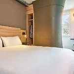 Ibis Budget Porte De La Chapelle - Aréna Hotel 2*