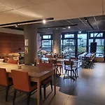 Ibis Budget Porte De La Chapelle - Arena 2*