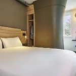 Ibis Budget Porte De La Chapelle - Arena 2*