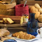 Ibis Budget Porte De La Chapelle - Aréna Hotel 2*